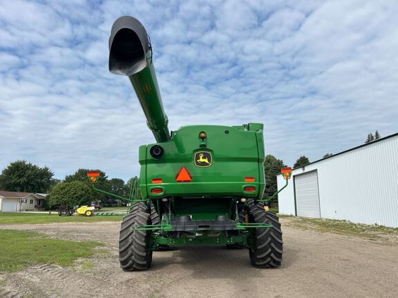 2020 John Deere S780 Combine