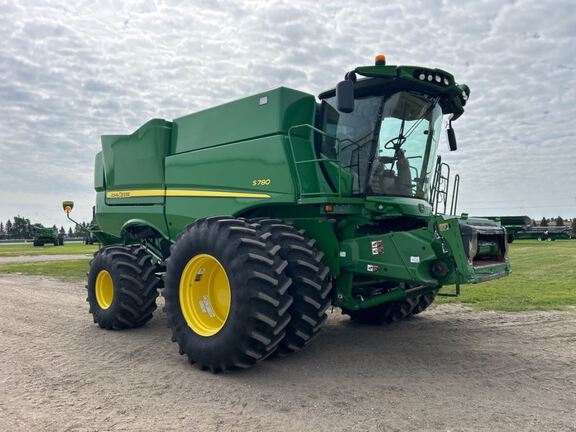 2020 John Deere S780 Combine