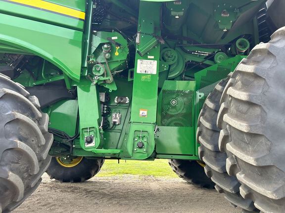 2020 John Deere S780 Combine