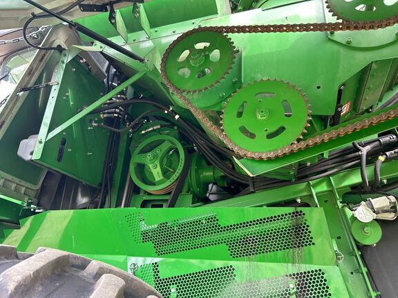 2020 John Deere S780 Combine