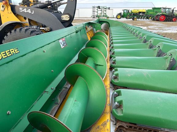 2012 John Deere 618C Header Corn Head