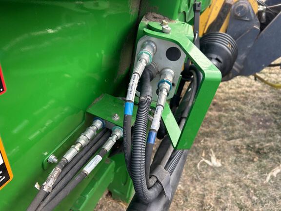 2012 John Deere 618C Header Corn Head