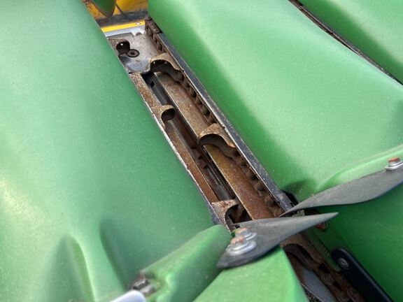 2012 John Deere 618C Header Corn Head