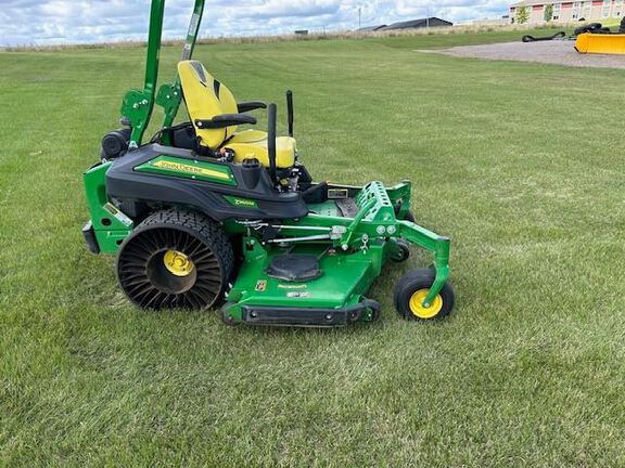 2022 John Deere Z960M Mower/Zero Turn