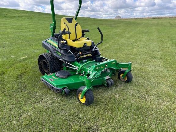 2022 John Deere Z960M Mower/Zero Turn