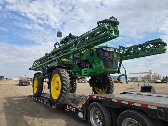 2024 John Deere 410R Sprayer/High Clearance
