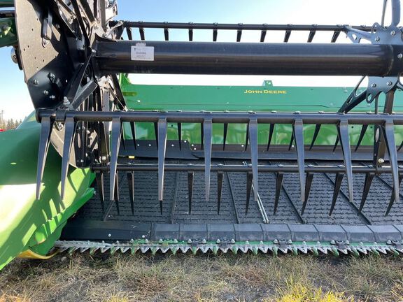 2023 John Deere HD40F Header Combine