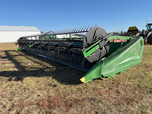 2023 John Deere HD40F Header Combine