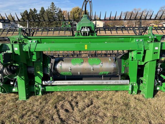 2023 John Deere HD40F Header Combine