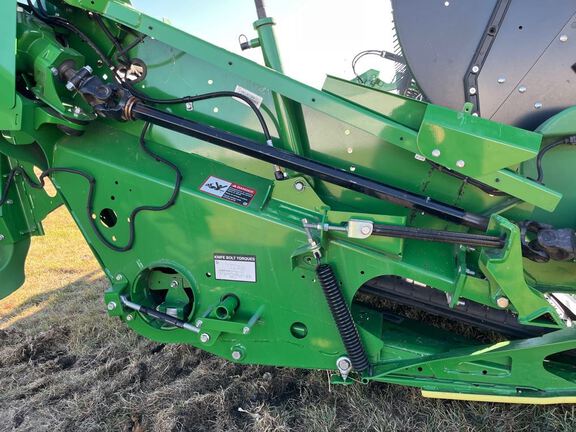 2023 John Deere HD40F Header Combine