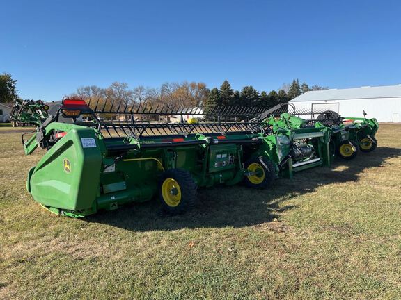 2023 John Deere HD40F Header Combine