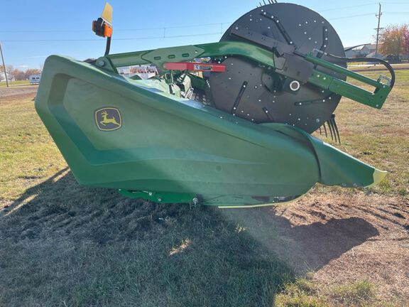 2023 John Deere HD40F Header Combine