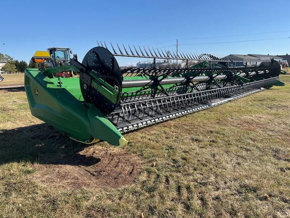 2023 John Deere HD40F Header Combine