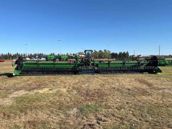 2023 John Deere HD40F Header Combine