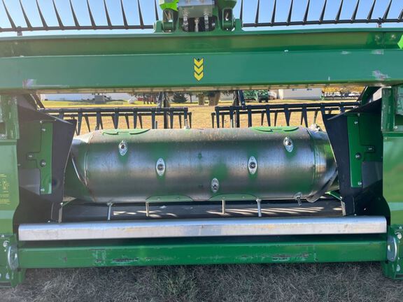 2023 John Deere HD40F Header Combine