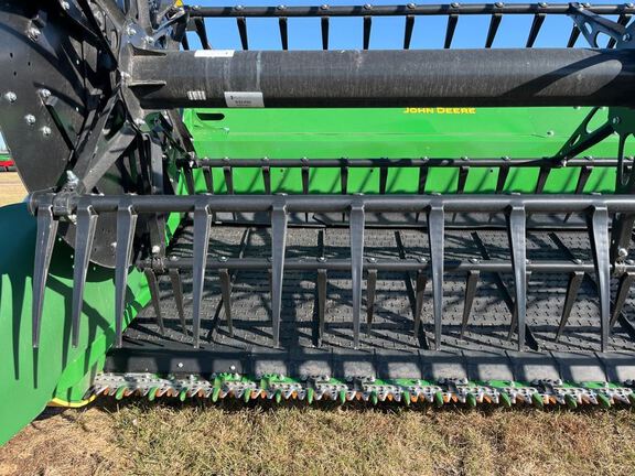 2023 John Deere HD40F Header Combine