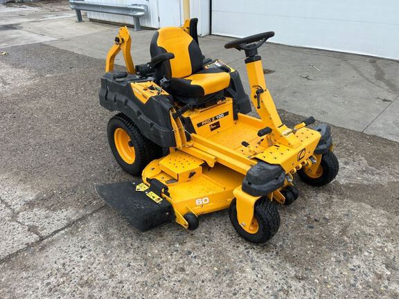 Cub Cadet PRO Z 100 Mower/Zero Turn