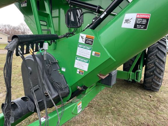 2012 Brent 1194 Grain Cart