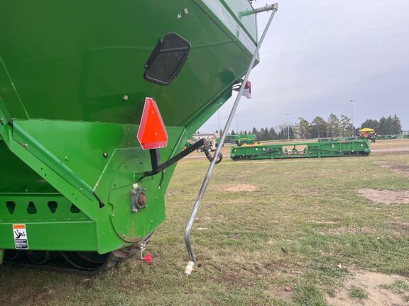 2010 Brent 1194 Grain Cart