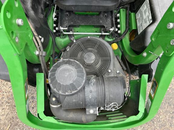 2022 John Deere Z950R Mower/Zero Turn