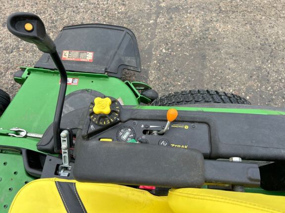 2022 John Deere Z950R Mower/Zero Turn