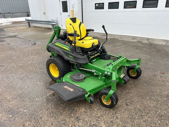 2022 John Deere Z950R Mower/Zero Turn