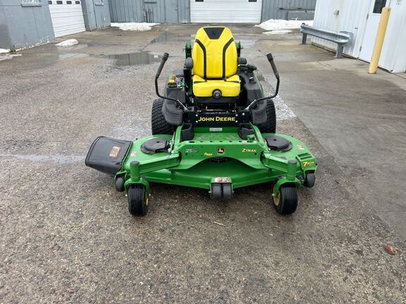 2022 John Deere Z950R Mower/Zero Turn