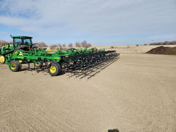 2023 John Deere 2230FH Field Cultivator