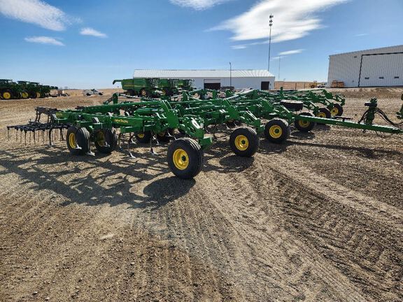 2023 John Deere 2230FH Field Cultivator
