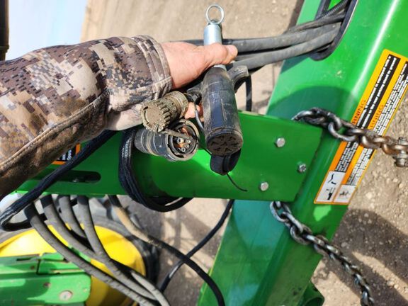 2023 John Deere 2230FH Field Cultivator