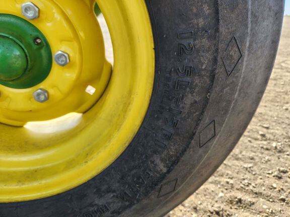 2023 John Deere 2230FH Field Cultivator