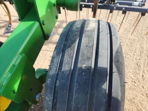 2023 John Deere 2230FH Field Cultivator