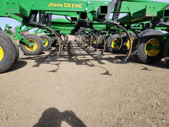 2023 John Deere 2230FH Field Cultivator
