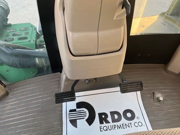 2021 John Deere 9620RX Tractor Rubber Track