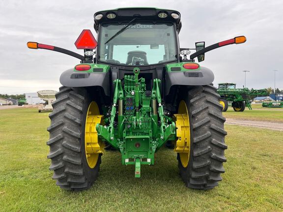 2022 John Deere 6R 195 Tractor