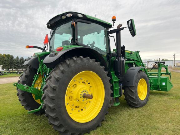 2022 John Deere 6R 195 Tractor