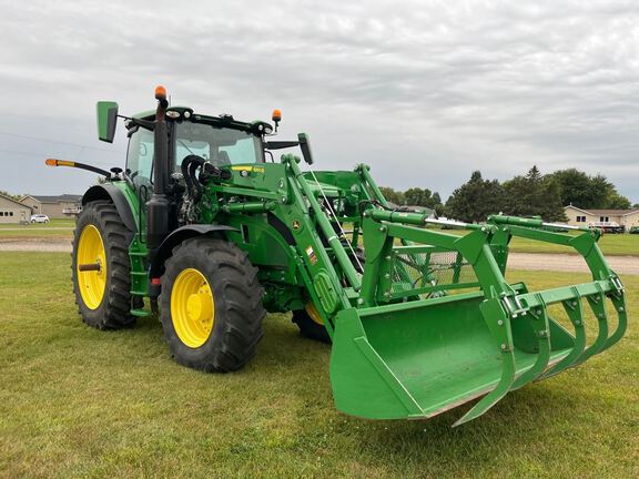 2022 John Deere 6R 195 Tractor