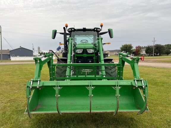 2022 John Deere 6R 195 Tractor