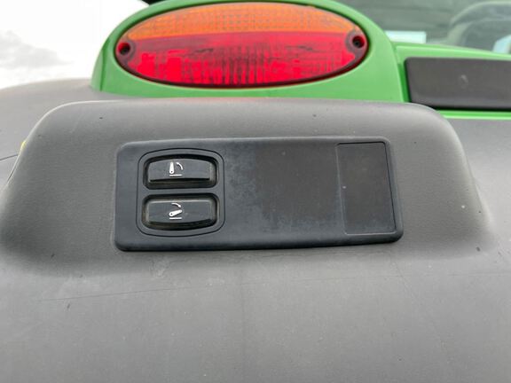 2022 John Deere 6R 195 Tractor