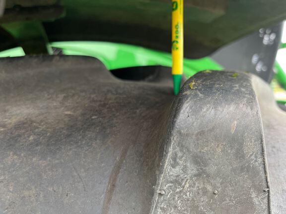 2022 John Deere 6R 195 Tractor