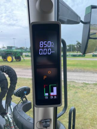 2022 John Deere 6R 195 Tractor