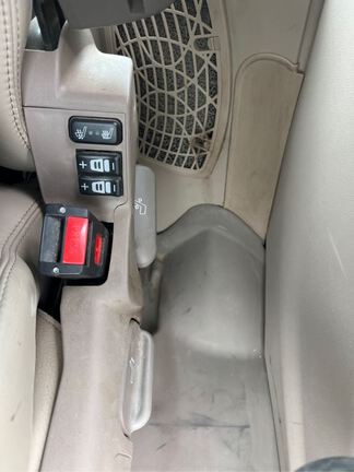 2022 John Deere 6R 195 Tractor