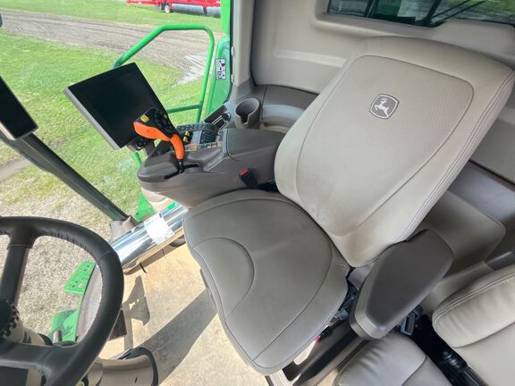 2023 John Deere S770 Combine