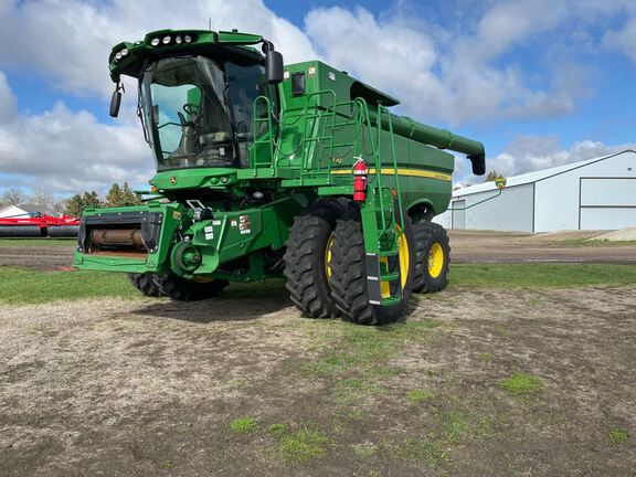 2023 John Deere S770 Combine