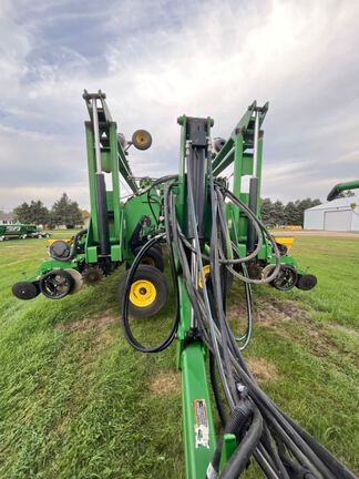 2012 John Deere DB88 Planter
