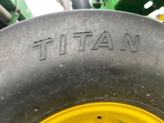 2012 John Deere DB88 Planter