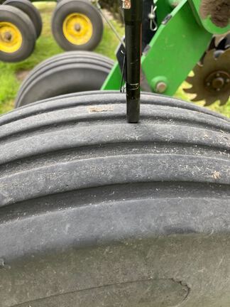 2012 John Deere DB88 Planter