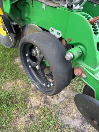 2012 John Deere DB88 Planter