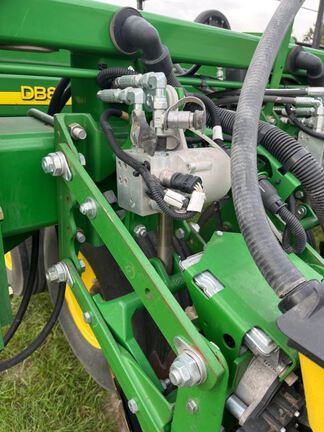 2012 John Deere DB88 Planter