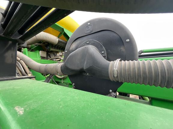 2012 John Deere DB88 Planter